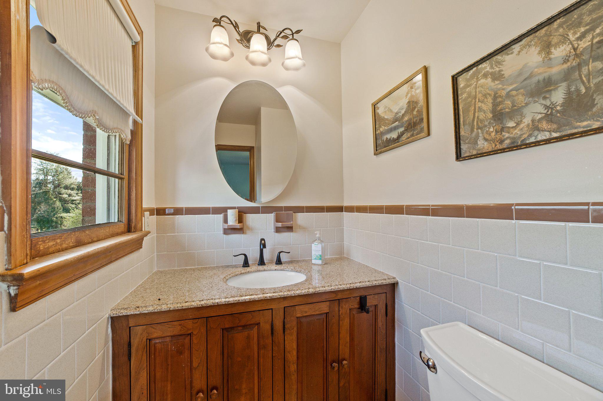 512 Round Hill Road Boston, VA 22713 - Photo 25 of 51 Half BA off Main BR