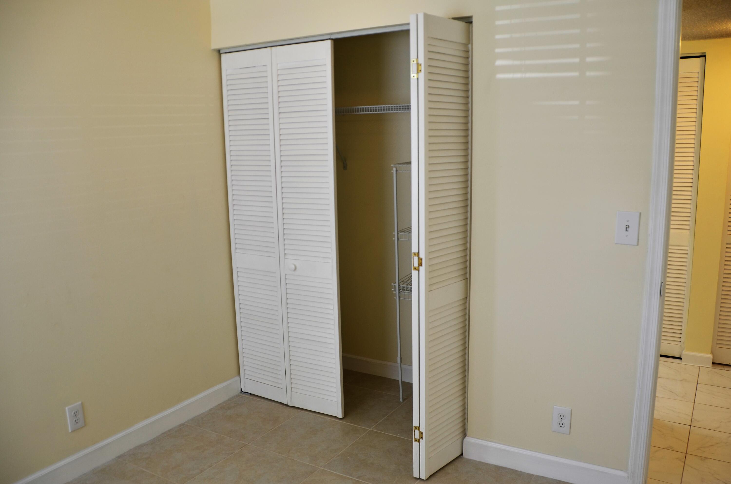 320 Norwood Terrace, Unit 113 Boca Raton, FL 33431 - Photo 28 of 44 DSC_6950