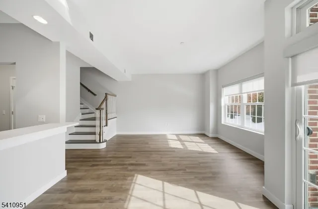 $3,088 | 764 New Bridge Road, Teaneck, NJ 07666