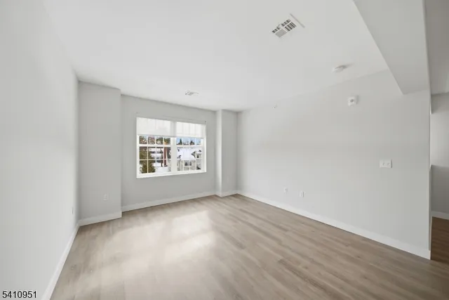 $3,088 | 764 New Bridge Road, Teaneck, NJ 07666