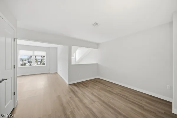 $2,900 | 764 New Bridge Road, Unit L, Teaneck, NJ 07666