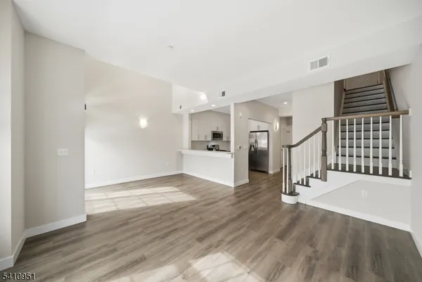 $2,900 | 764 New Bridge Road, Unit L, Teaneck, NJ 07666