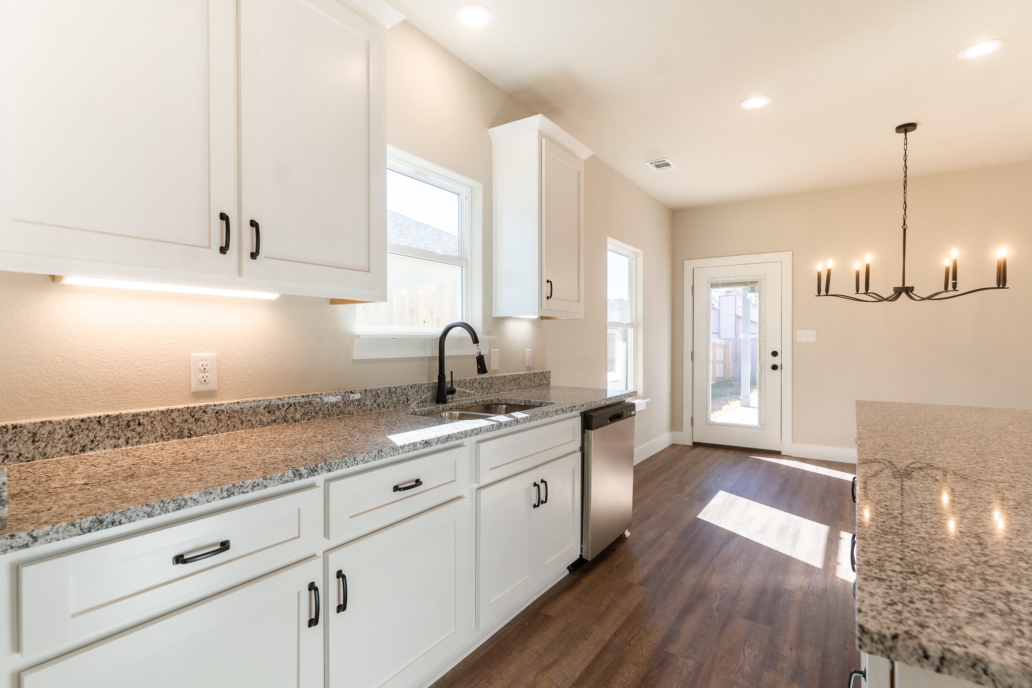 311 String Prairie Way Smithville, TX 78957 - Photo 7 of 29