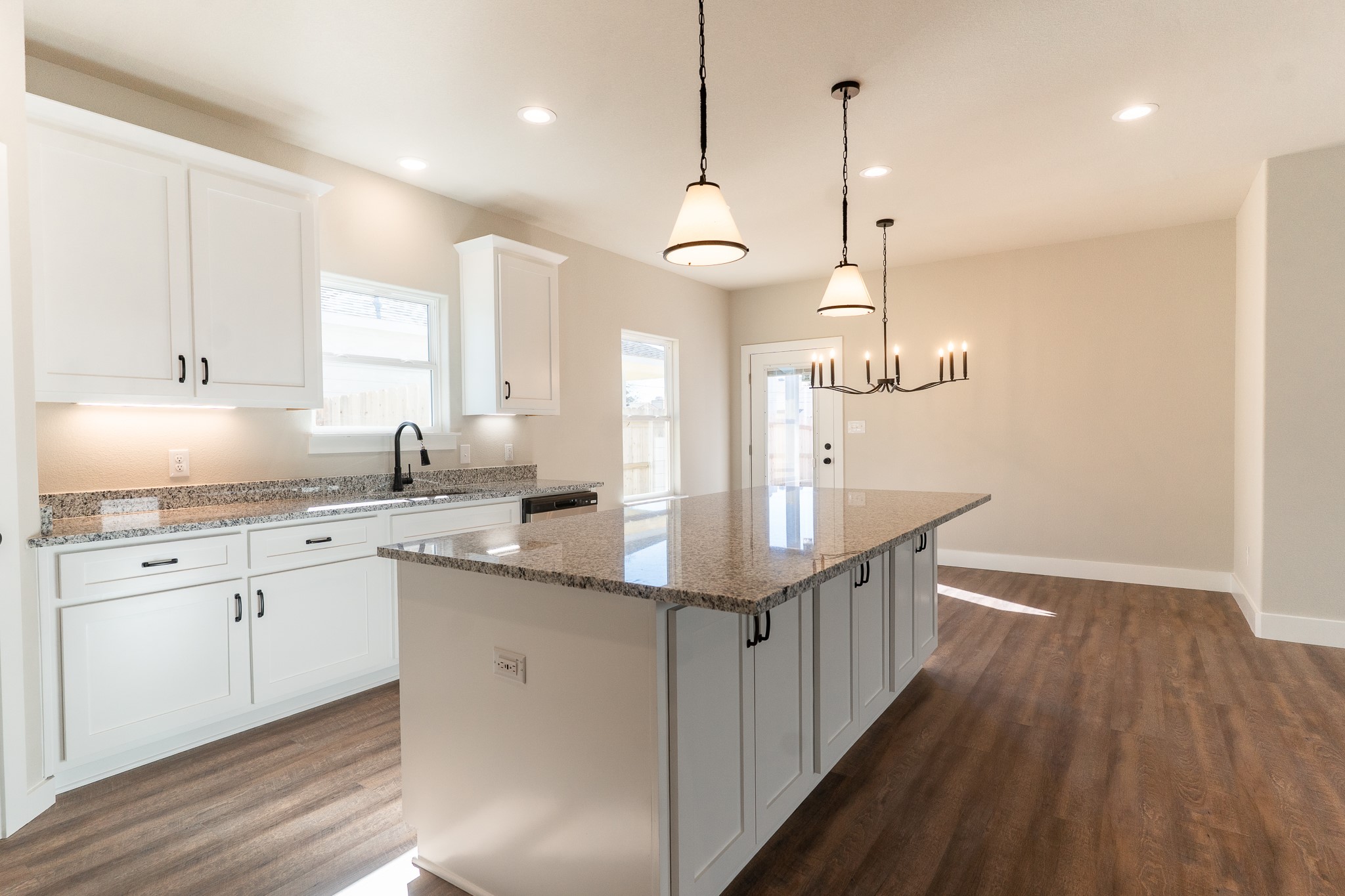 311 String Prairie Way Smithville, TX 78957 - Photo 8 of 29