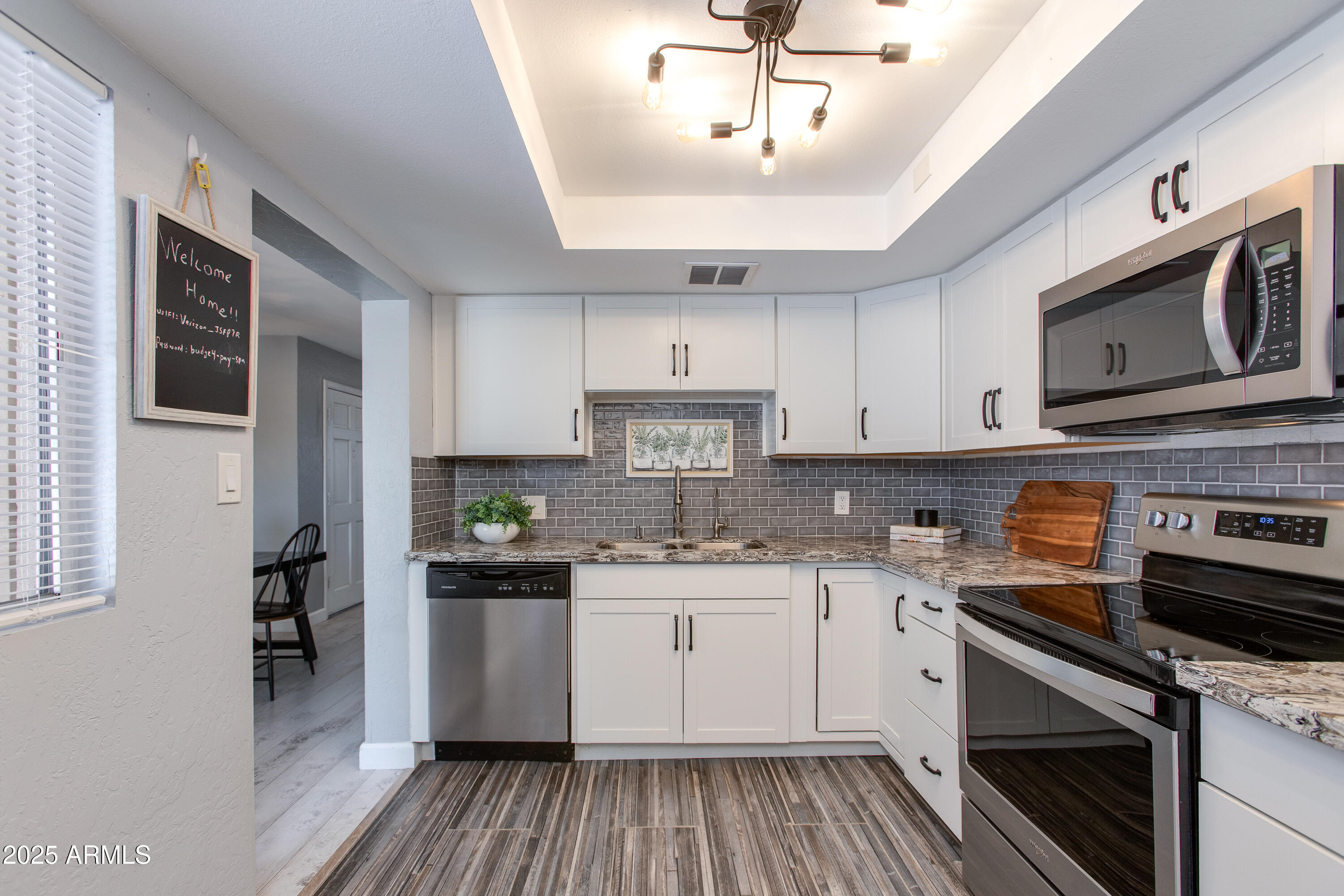 4201 East Camelback Road, Unit 41 Phoenix, AZ 85018 - Photo 6 of 21 14-Camelback