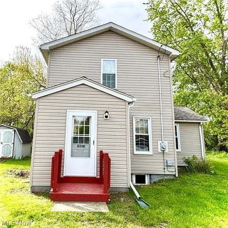 $1,500 | 833 Main Street, Unit B(BACK), Conneaut, OH 44030