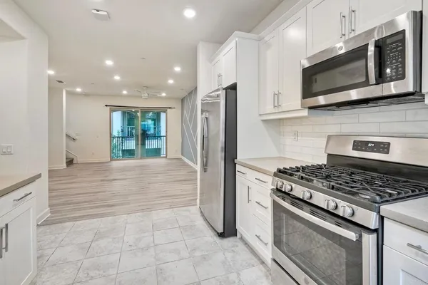 $3,900 | 4336 Harbor Way, Unit 4, Oceanside, CA 92056