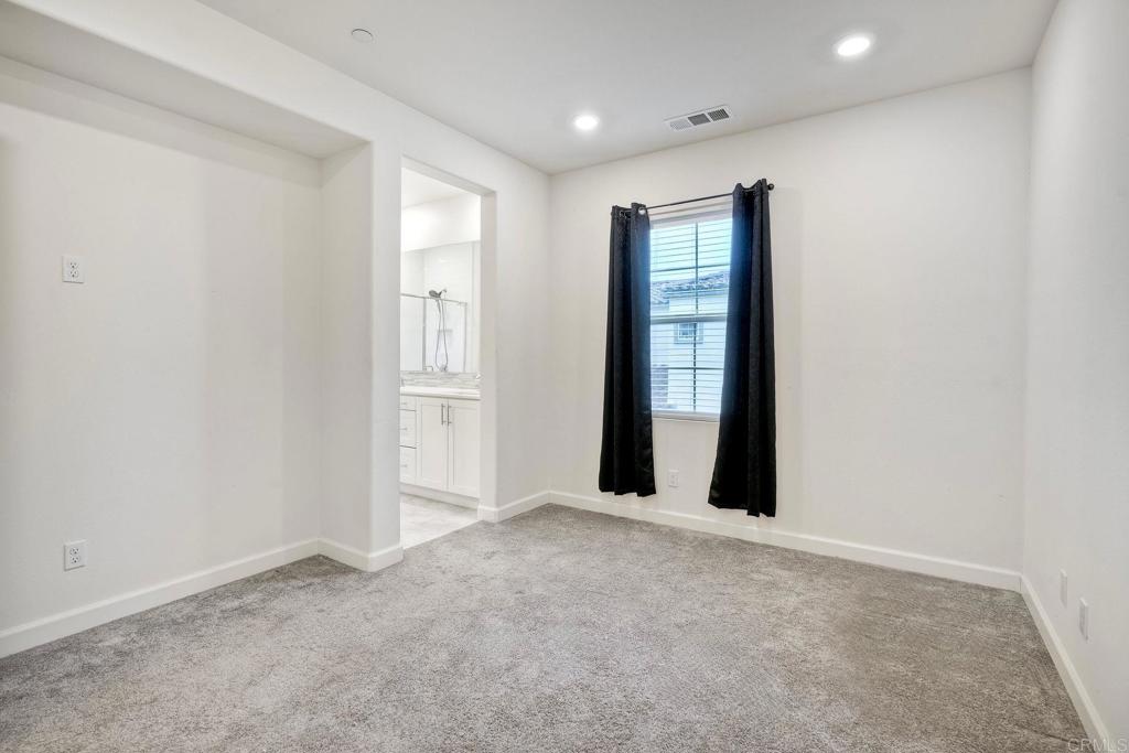 4336 Harbor Way, Unit 4 Oceanside, CA 92056 - Photo 22 of 40