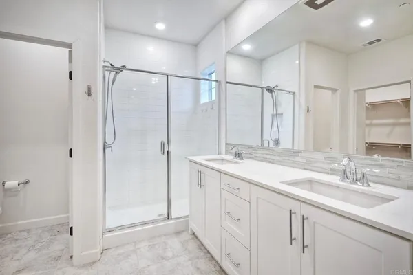 $3,900 | 4336 Harbor Way, Unit 4, Oceanside, CA 92056