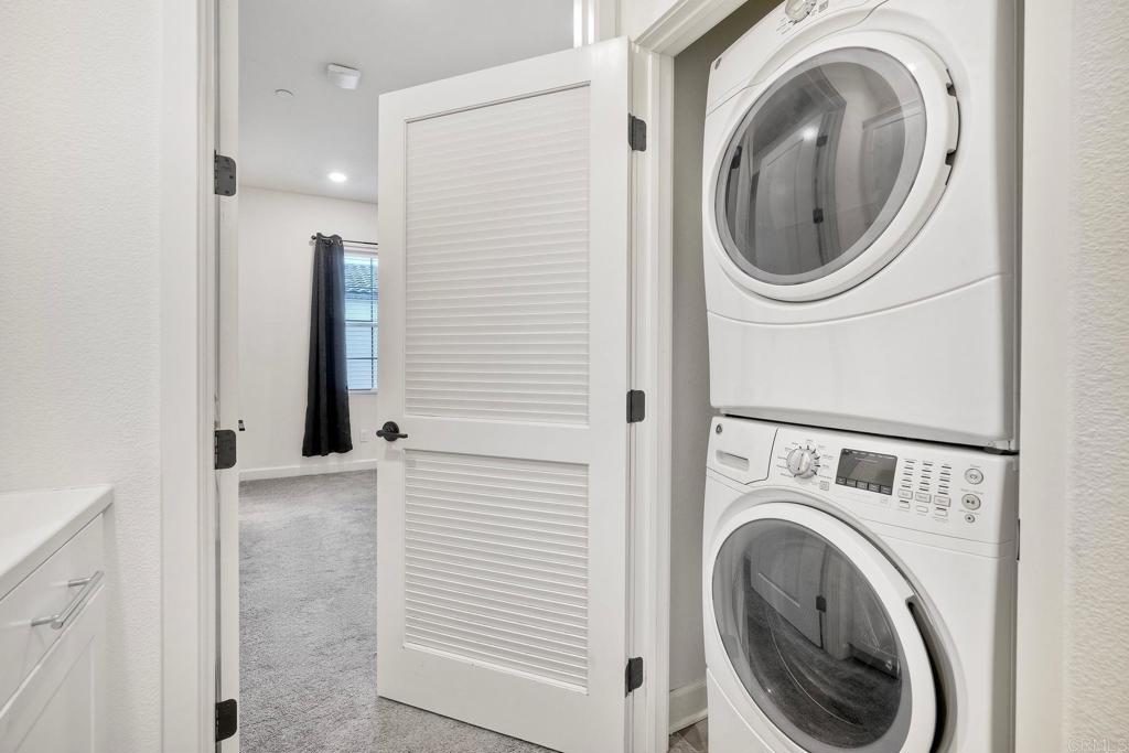 4336 Harbor Way, Unit 4 Oceanside, CA 92056 - Photo 27 of 40