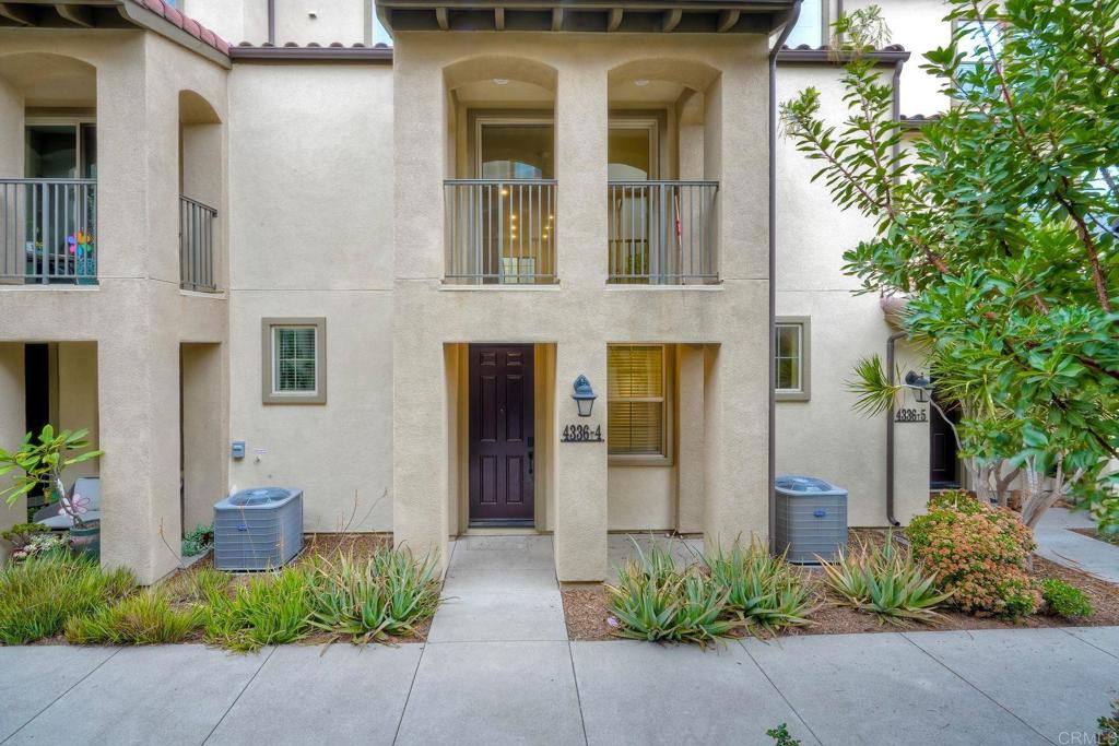 4336 Harbor Way, Unit 4 Oceanside, CA 92056 - Photo 3 of 40