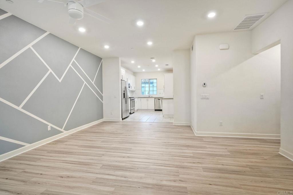 4336 Harbor Way, Unit 4 Oceanside, CA 92056 - Photo 7 of 40