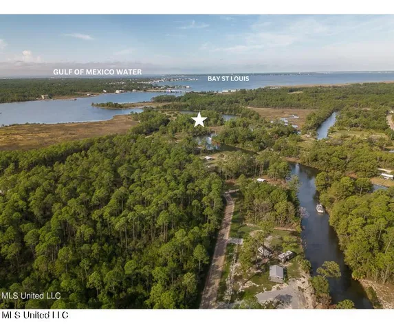 $650,000 | Yacht Club Dr Pass, Pass Christian, MS 39571