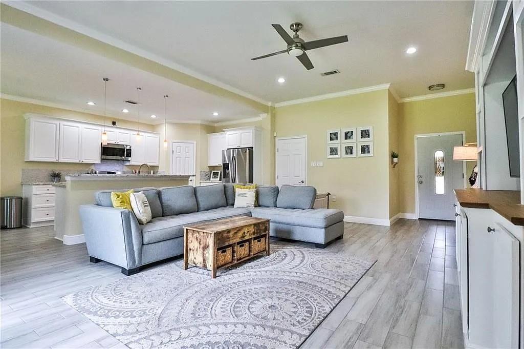 2209 Little Flower Lane Marrero, LA 70072 - Photo 2 of 17