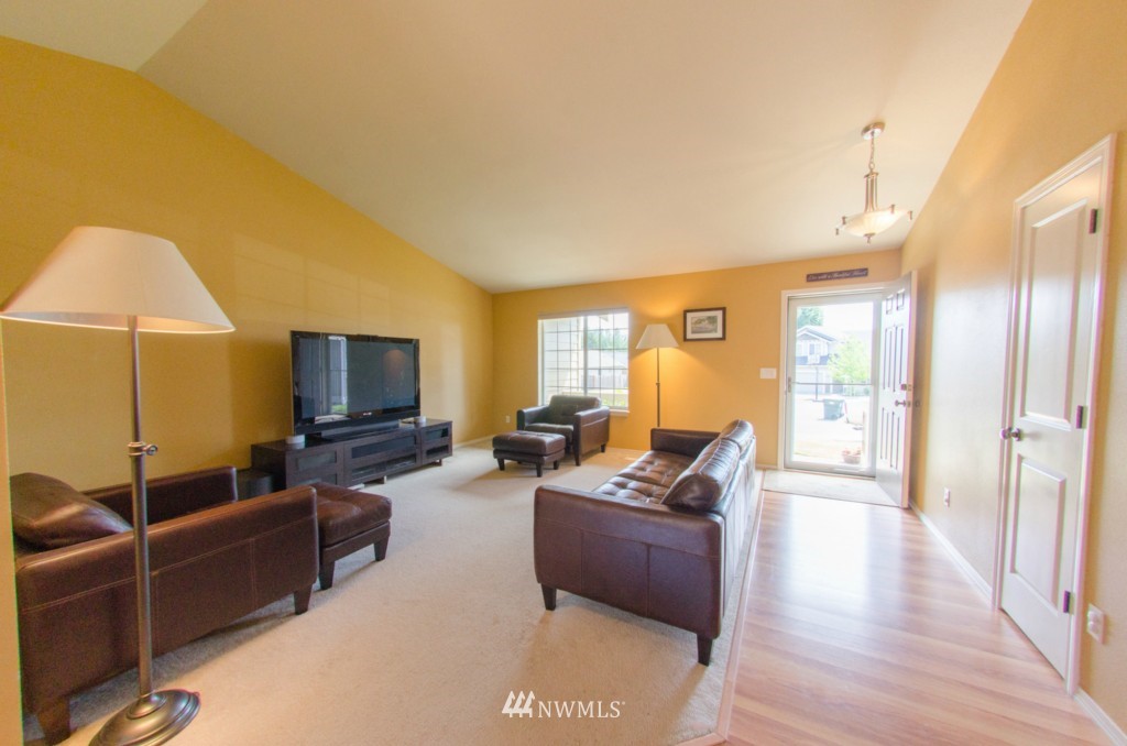 2333 Scheuber Ridge Court Centralia, WA 98531 - Photo 3 of 15 Gallery Image 3