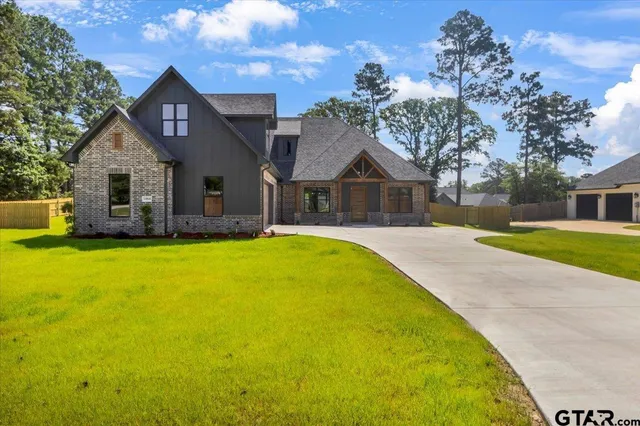 $524,999 | 14848 Woodland Crk Drive, Tyler, TX 75706