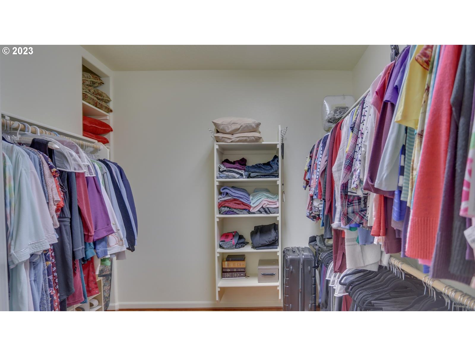 3919 Southeast 31st Street Gresham, OR 97080 - Photo 20 of 26 a black and white photo of a living room
