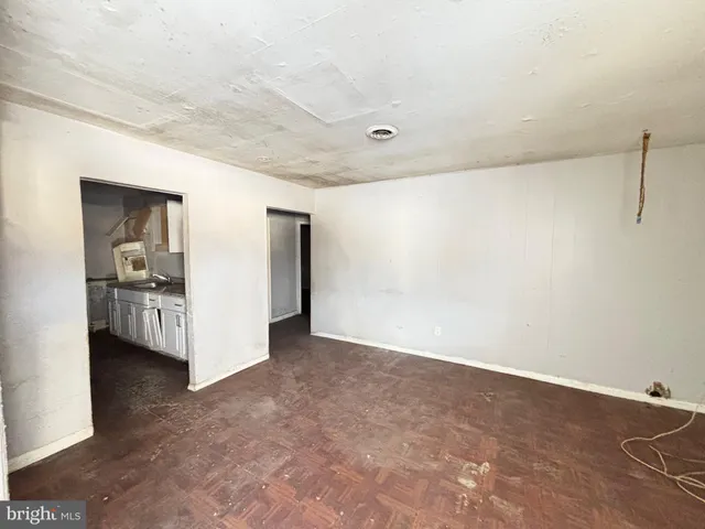 a view of a room with an empty space