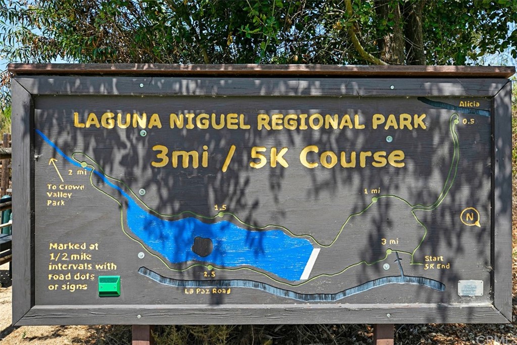 29752 Ivy Glenn Drive Laguna Niguel, CA 92677 - Photo 33 of 36 a sign on the side of a building