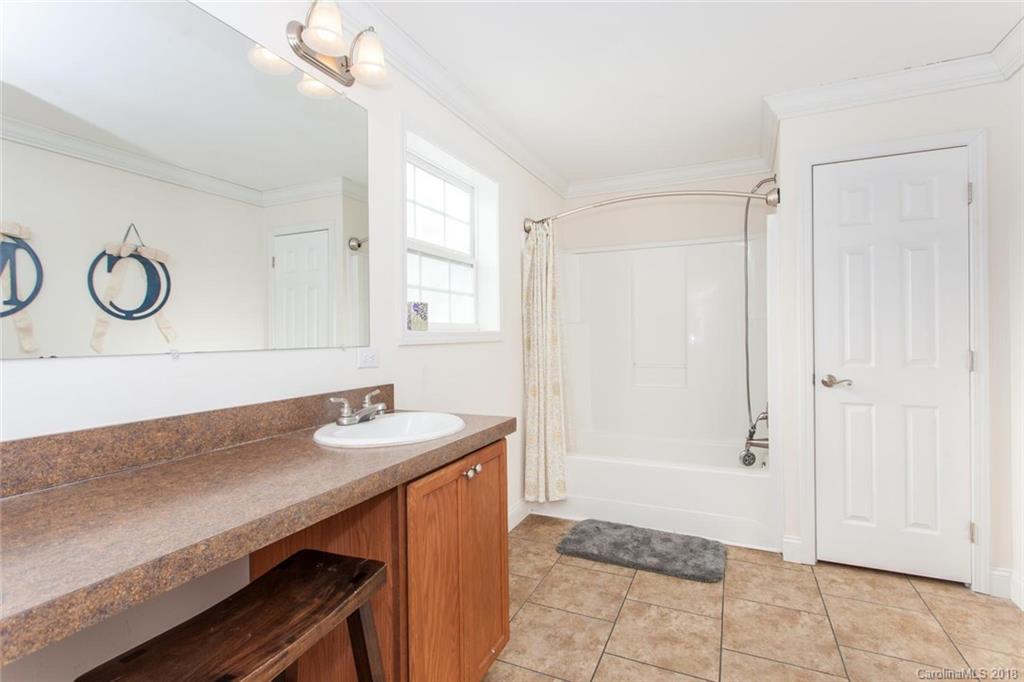 14 Homewood Road Candler, NC 28715 - Photo 17 of 30 Gallery Image 17