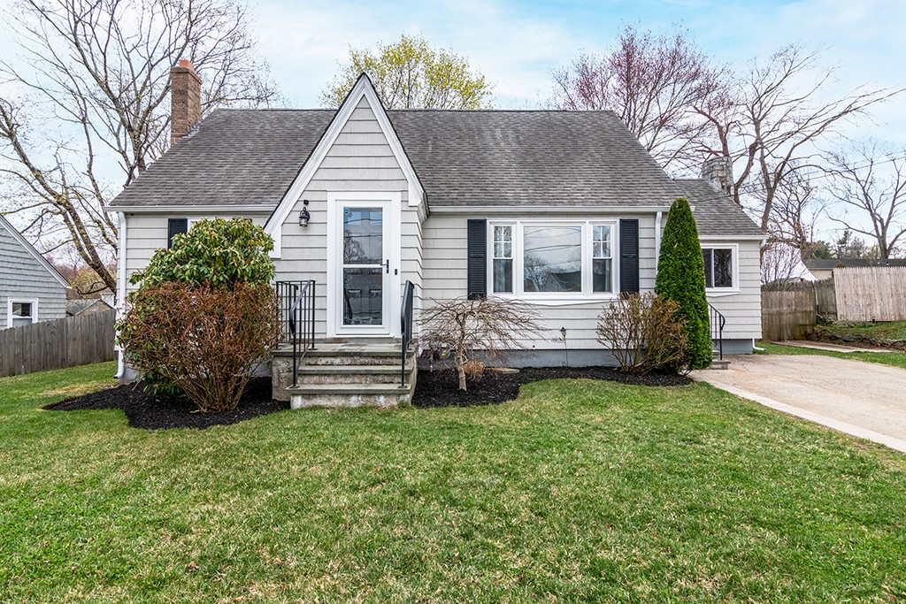 150 Lewiston Street Warwick, RI 02889 - Photo 1 of 24