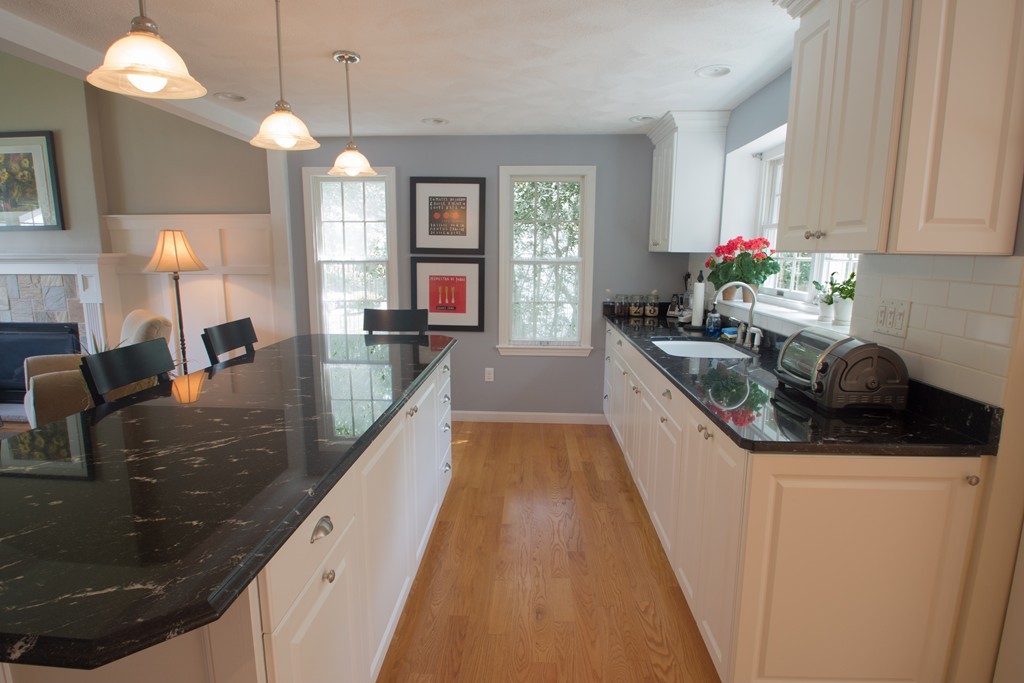3 William Road Billerica, MA 01821 - Photo 6 of 15 Gallery Image 6