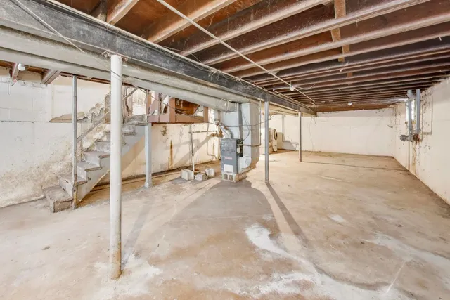 $100,000 | 710 West 81st Place, Chicago, IL 60620