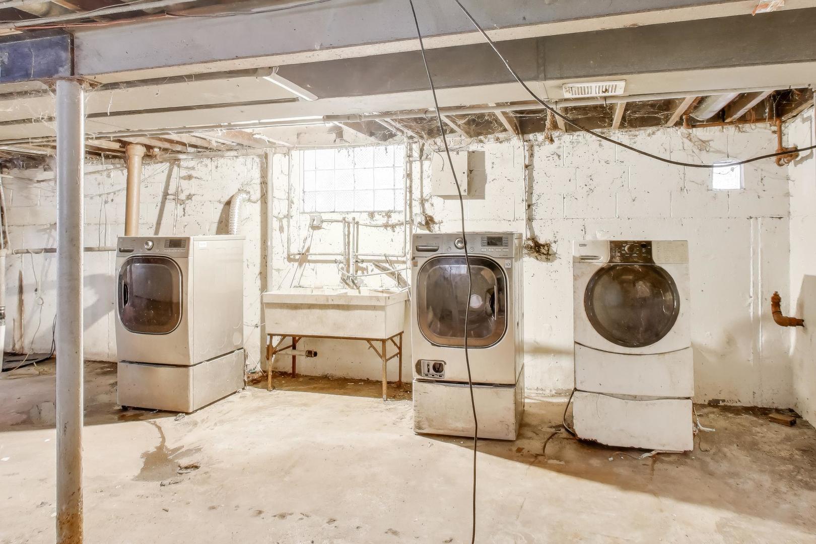 710 West 81st Place Chicago, IL 60620 - Photo 17 of 22