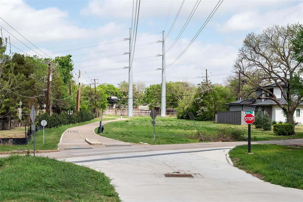 11040 Tibbs Street Dallas, TX 75230 - Photo 38 of 38 Walk right on to the Northwood Trail that connects all the way to White Rock Lake!