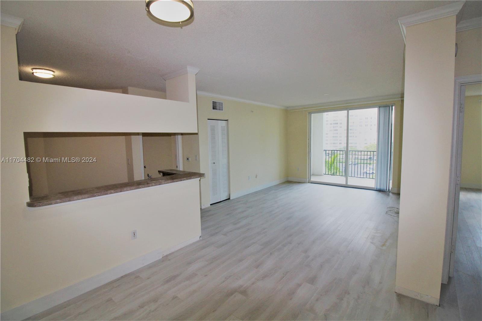 17150 North Bay Road, Unit 2612 Sunny Isles Beach, FL 33160 - Photo 13 of 26