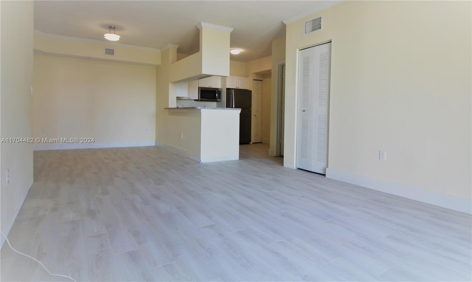 17150 North Bay Road, Unit 2612 Sunny Isles Beach, FL 33160 - Photo 19 of 26