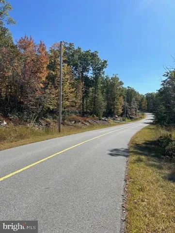 a view of a tennis court