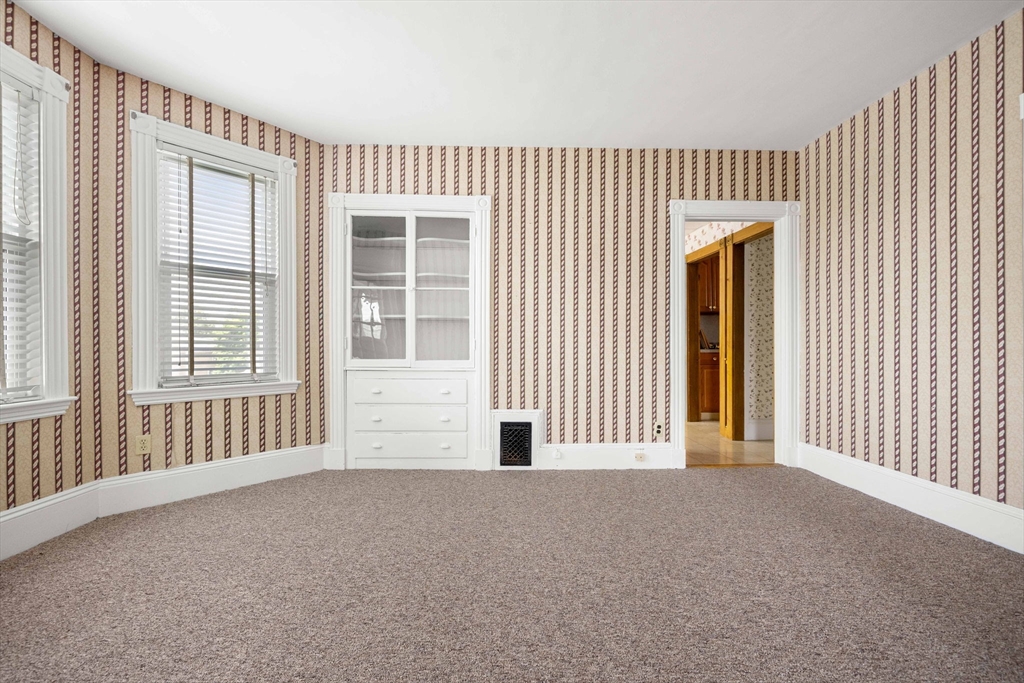 18 Raddin Grove Avenue Lynn, MA 01905 - Photo 22 of 42