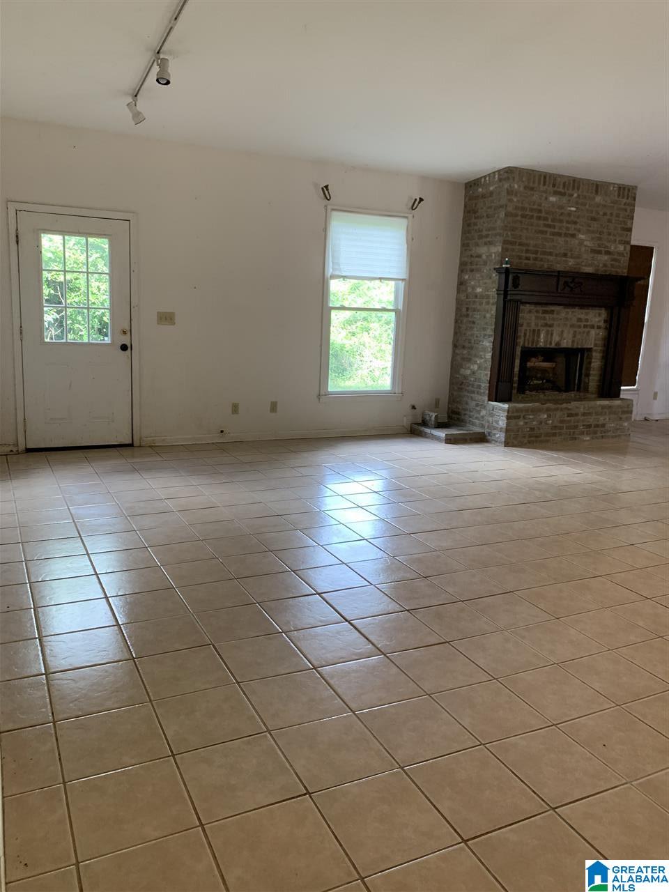 2954 Pipe Line Road Birmingham, AL 35243 - Photo 3 of 23 Gallery Image 3