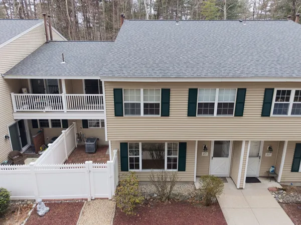 $350,000 | 217 Edgebrook Drive, Unit 217, Boylston, MA 01505