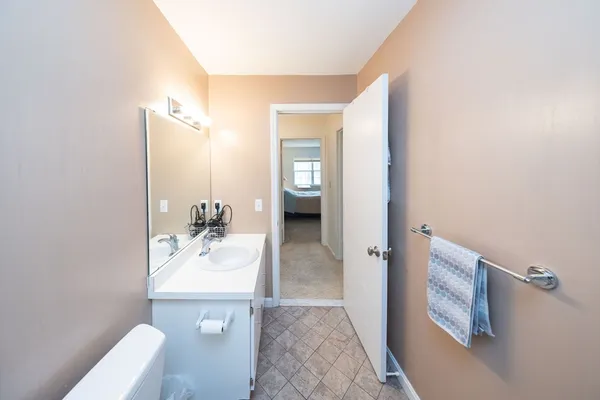 $350,000 | 217 Edgebrook Drive, Unit 217, Boylston, MA 01505