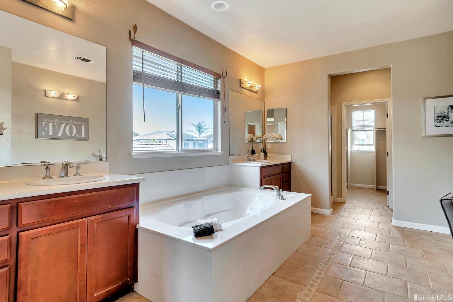 3650 Otter Brook Loop Discovery Bay, CA 94505 - Photo 32 of 60