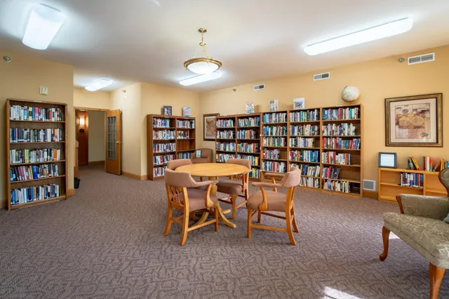 $225,000 | 8200 West 33rd Street, Unit 208, St. Louis Park, MN 55426