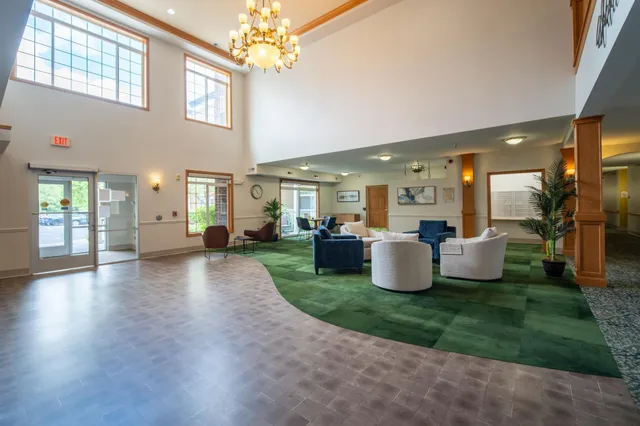 $225,000 | 8200 West 33rd Street, Unit 208, St. Louis Park, MN 55426