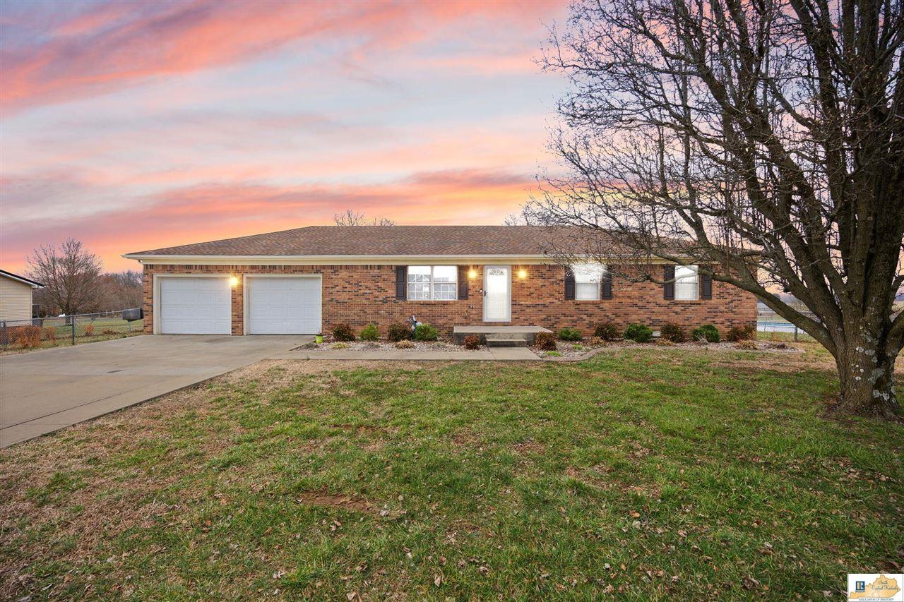 909 Dripping Springs Road Glasgow, KY 42141 - Photo 1 of 78 Gallery Image 1