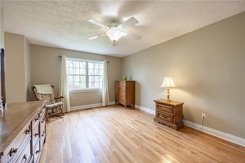 $325,000 | 224 Country View Drive, New Kensington, PA 15068