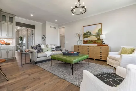 $631,584 | 25056 West 141st Terrace, Olathe, KS 66061