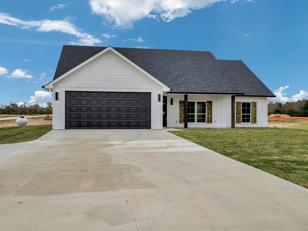 335 Ralph Nerren Road Huntington, TX 75949 - Photo 3 of 36