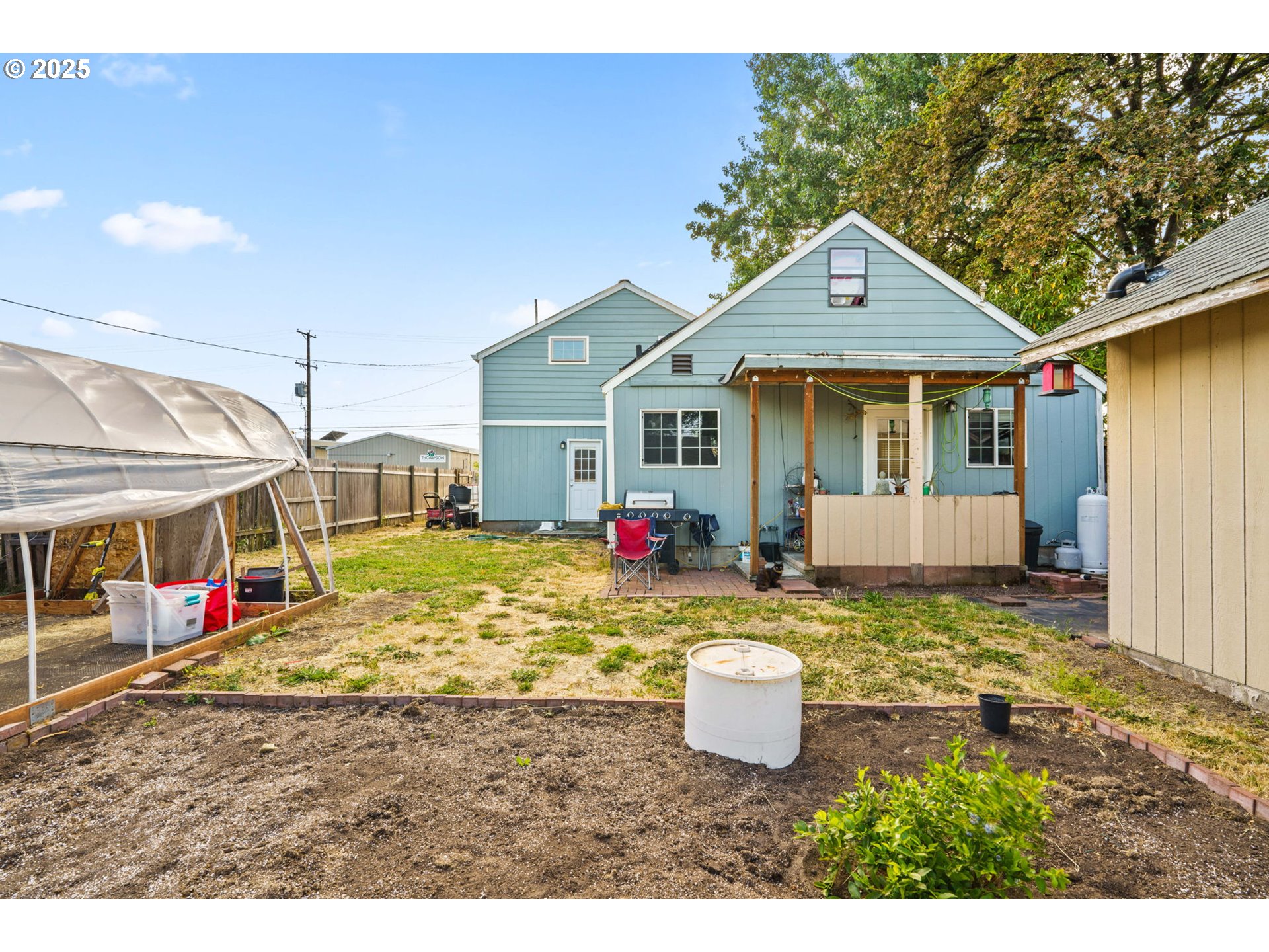 185 North Seneca Road Eugene, OR 97402 - Photo 1 of 25 Gallery Image 1