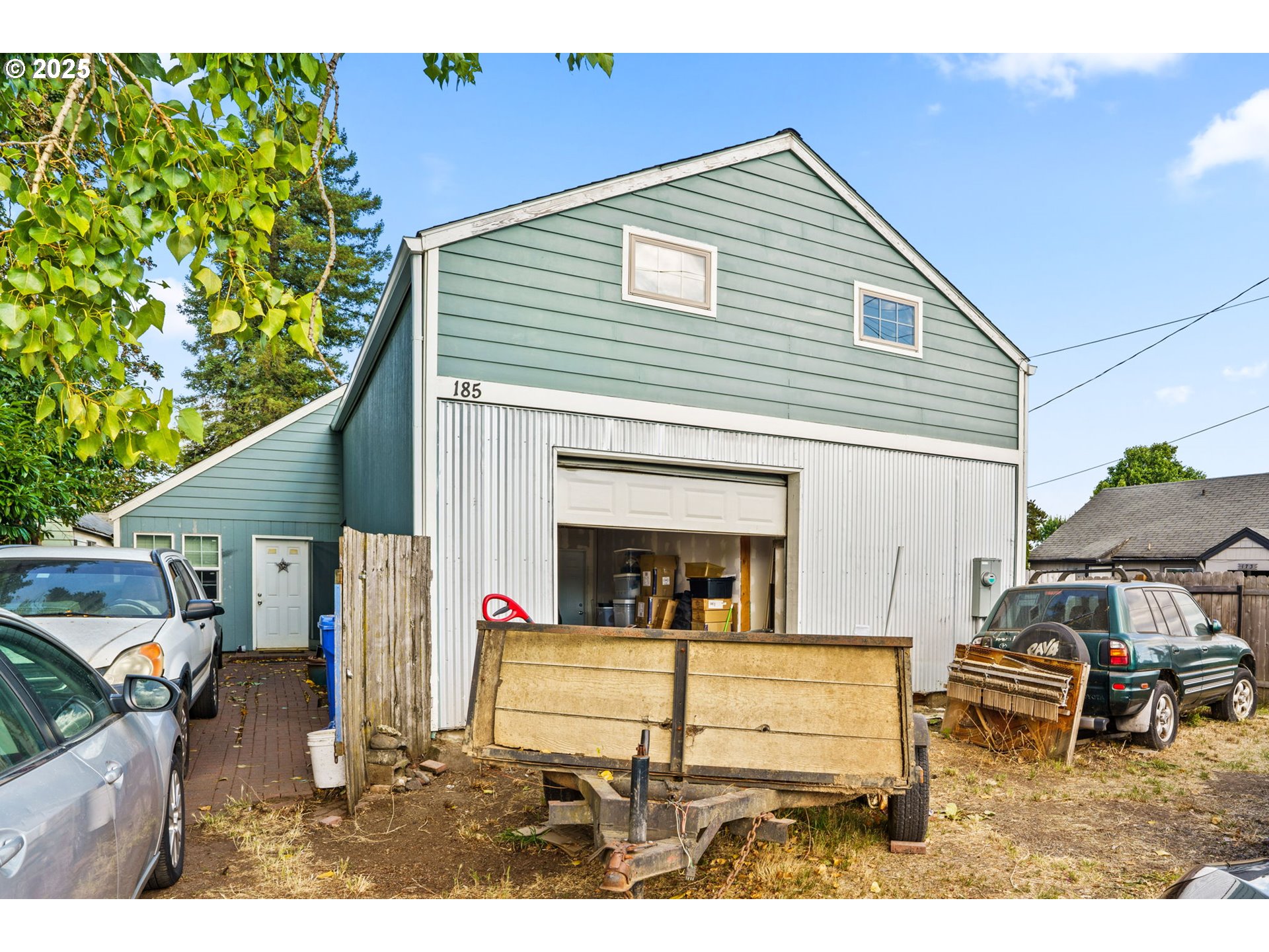 185 North Seneca Road Eugene, OR 97402 - Photo 3 of 25 Gallery Image 3