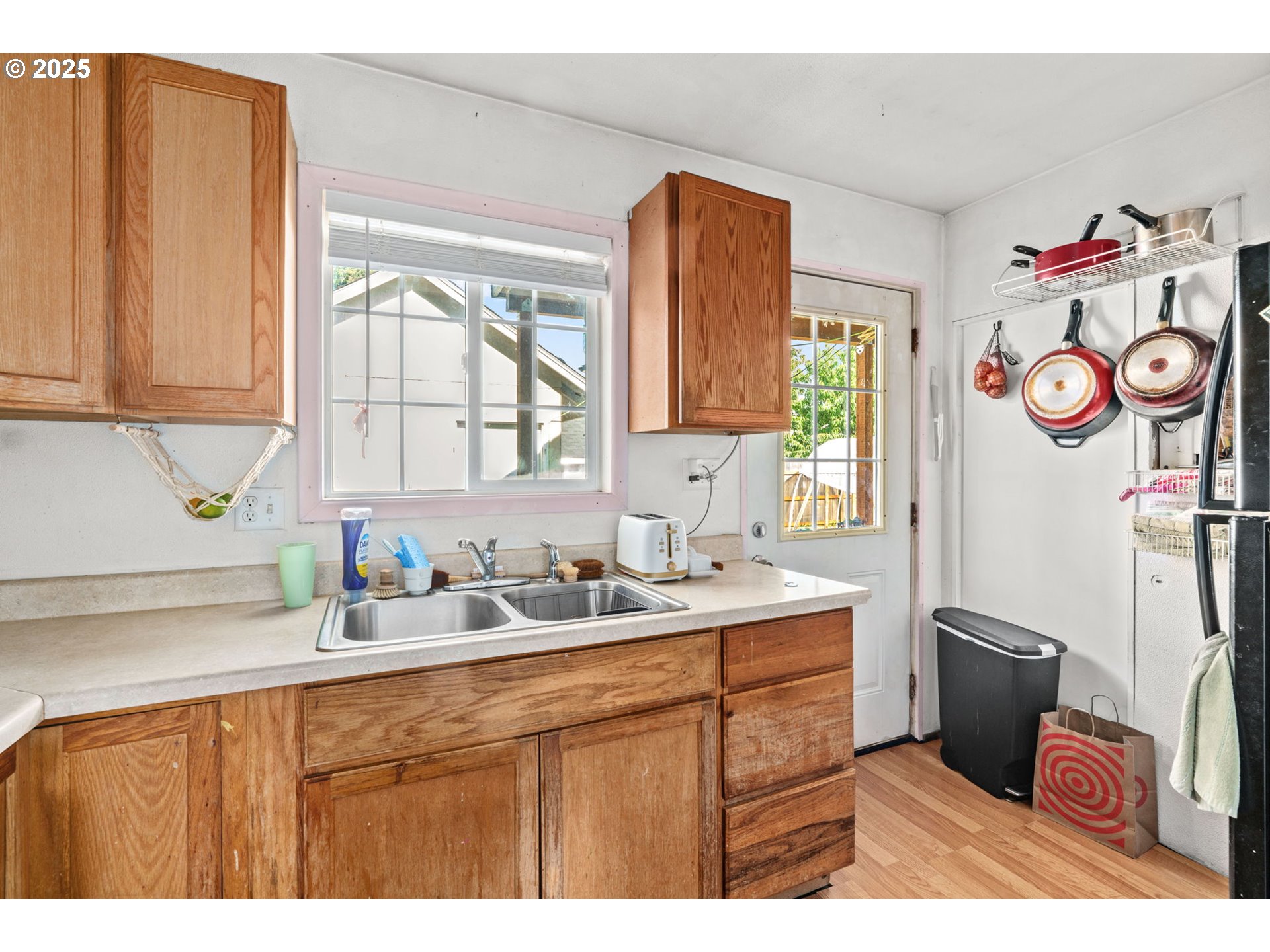 185 North Seneca Road Eugene, OR 97402 - Photo 7 of 25 Gallery Image 7