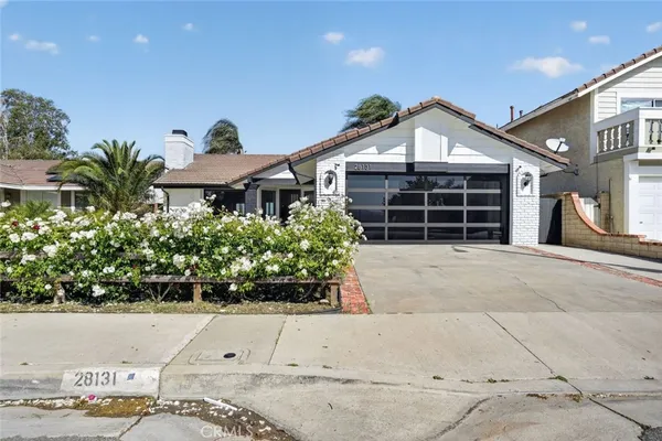 $4,600 | 28131 Florence Lane, Canyon Country, CA 91351