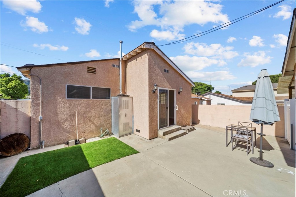 7707 Apperson Street Tujunga, CA 91042 - Photo 15 of 17