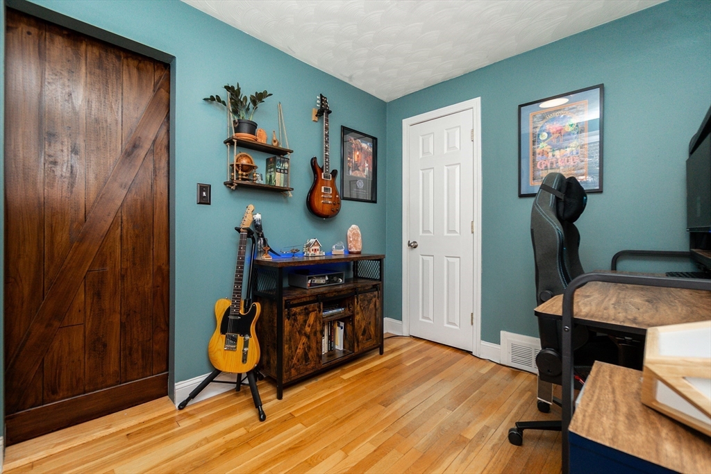 73 Winfield Street Dedham, MA 02026 - Photo 18 of 31