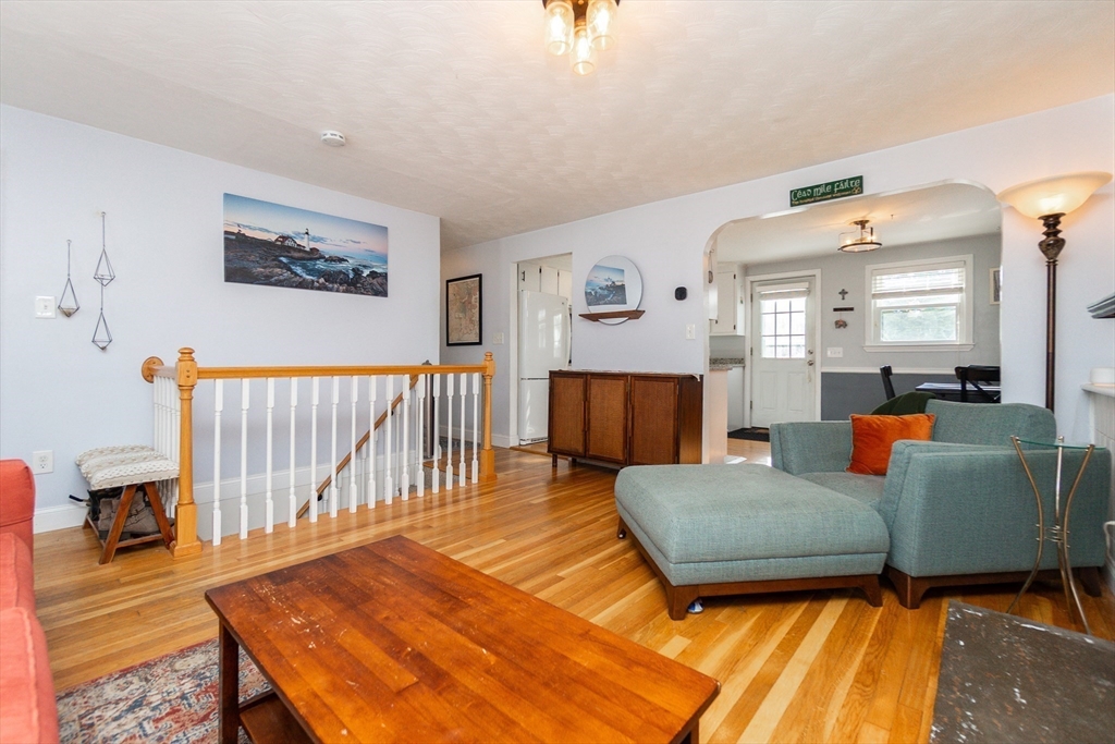 73 Winfield Street Dedham, MA 02026 - Photo 4 of 31